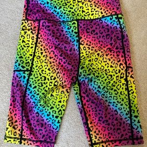 Zyia light n tight 10” inseam rainbow leopard shorts EUC size 6/8